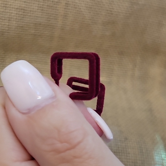 Velvet Flocked Huggie Earrings - Picture 5 of 7